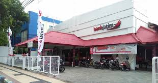 Menangkan Pasar, Gubernur Khofifah Minta Bank Jatim (BJTM) Perkuat Tim IT