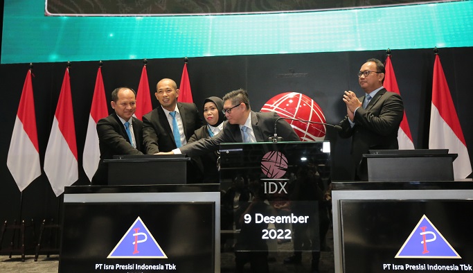 Listing Perdana, Emiten Binaan Yayasan Astra (ISAP) Ambles ARB