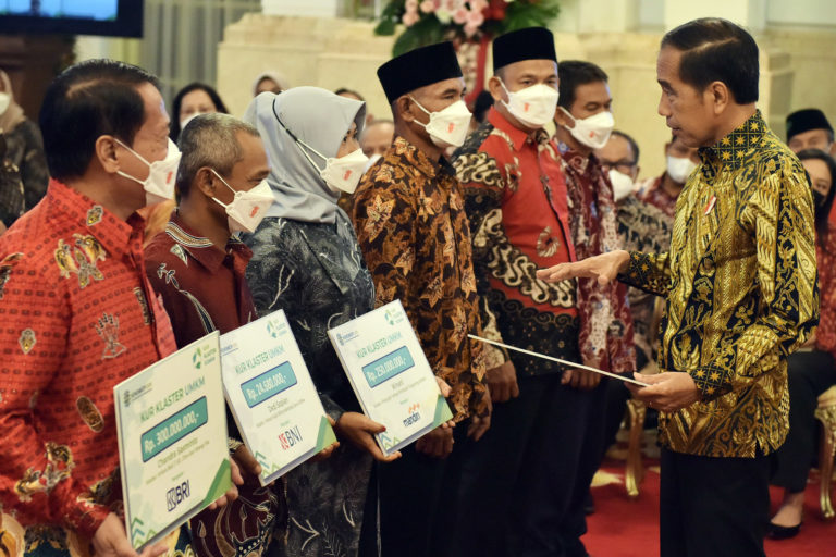 Presiden Berharap Lewat KUR Klaster Produk UMKM Dapat Kepastian Pasar