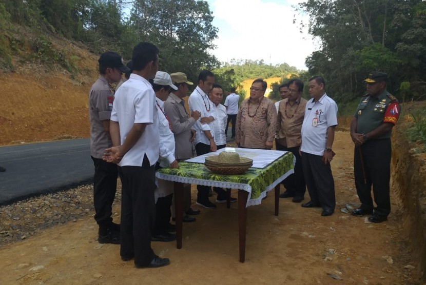 IKN Presiden Tinjau Kalteng Ibu Kota dok Republika. Pemerintah Rombak Daftar PSN, Kini Totalnya 210 Proyek Dengan Investasi Rp5.746 Triliun