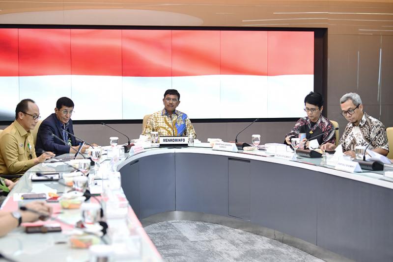Migrasi ke TV Digital Berlanjut, Kominfo Dorong Ketersediaan STB Dengan Harga Terjangkau