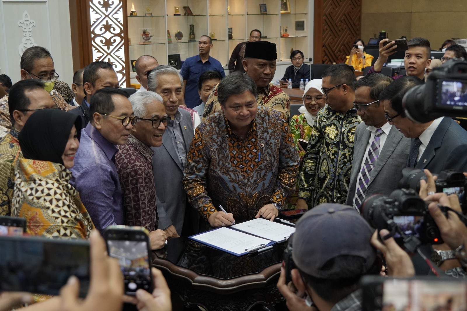 Baleg DPR RI Setujui RUU Penetapan Perppu Cipta Kerja Menjadi UU