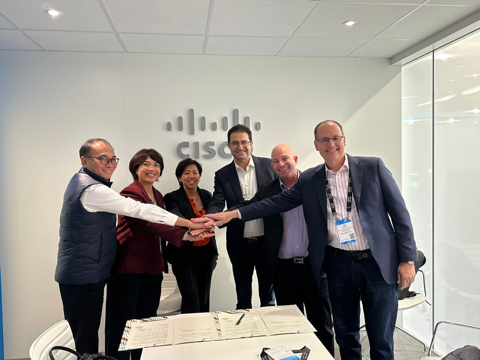 XL Axiata - Cisco Kerja Sama Siapkan Jaringan 5G dan Cloud untuk IOT