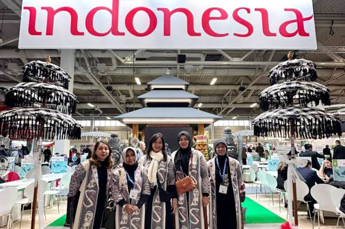 Bursa ITB 2023 Jerman, Kemenparekraf Promosikan Sulawesi Tengah Negeri Seribu Megalith   