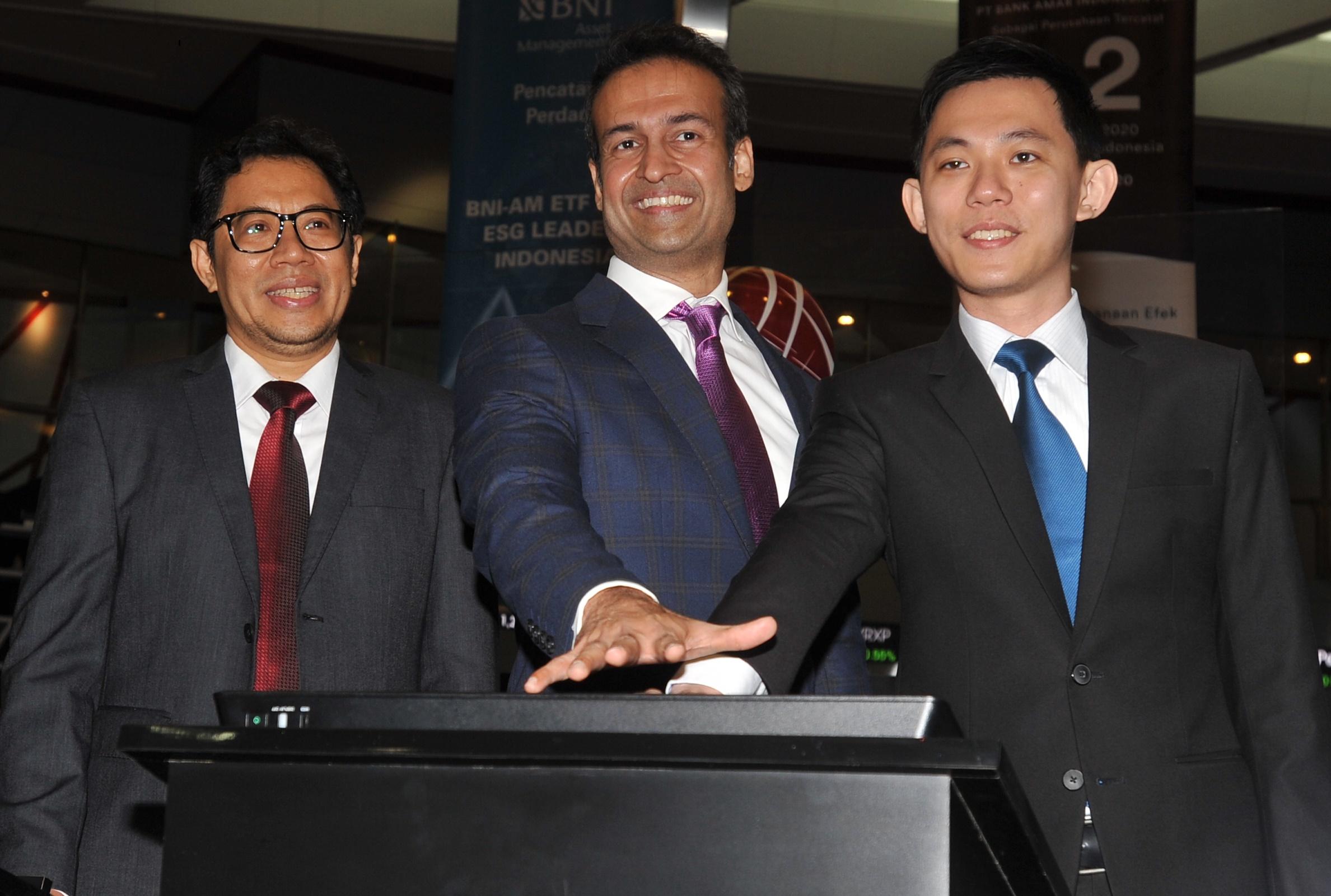 Profit Taking, Pentolan Bank Amar Lepas 1,15 Juta Saham AMAR Rp307 per Lembar