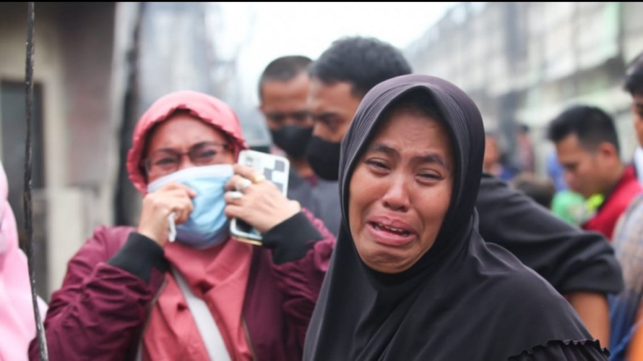 Pertamina Salurkan Bantuan untuk Kontrakan 155 KK Korban Kebakaran Depo Plumpang