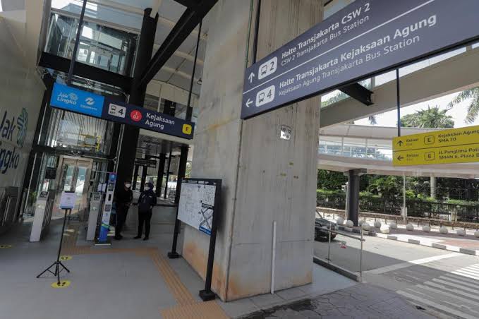 Mulai Jumat, 24 Maret 2023, empat halte Integrasi Transjakarta-LRT Resmi Dibuka untuk uji coba. dok. SINDOnews. Untuk Uji Coba, Mulai Jumat Ini 4 Halte Integrasi Transjakarta-LRT Resmi Dibuka