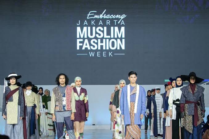 Penyelenggaraan Jakarta Muslim Fashion Week (JMFW) 2024 dengan menggelar Road to JMFW mulai Maret hingga September 2023 mendapat dukungan Kementerian Pariwisata dan Ekonomi Kreatif (Kemenparekraf). dok. Cantika.com. Promosikan Produk Fesyen Muslim, Road to JMFW 2024 Dijalankan Maret-September 2023