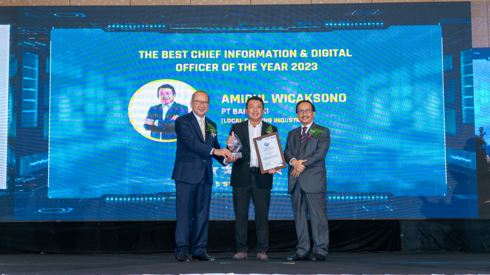 BANK DKI raih empat perhargaan. dok. ist. Konsisten Dorong Transformasi Produk dan Layanan Digital, Bank DKI Raih Empat Penghargaan