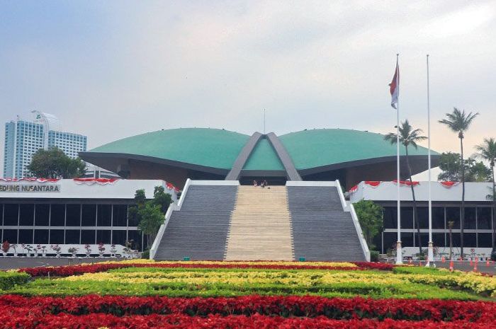 Rendah Tingkat Kepatuhan Pimpinan DPR Laporkan Harta Kekayaan, PDIP dan Golkar Juara