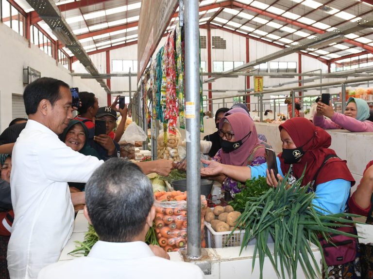 Presiden: Secara Umum Harga-Harga Turun