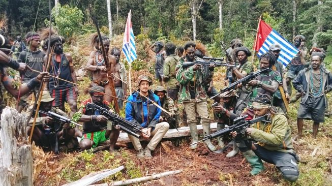 Operasi Penyelamatan Pilot SusiAir, Empat Prajurit TNI Tewas dalam Baku Tembak dengan OPMĀ