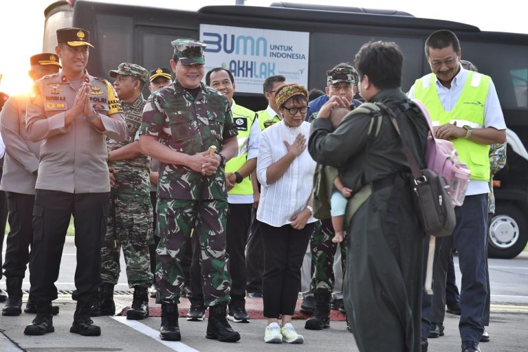 Sebanyak 385 WNI Yang Dievakuasi dari Sudan Tiba di Tanah Air
