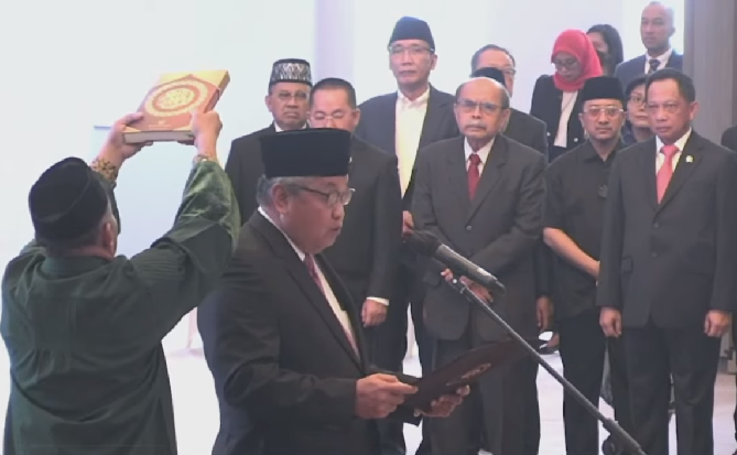 Perry Warjiyo Resmi Lanjutkan Jabatan Gubernur BI Periode 2023-2028