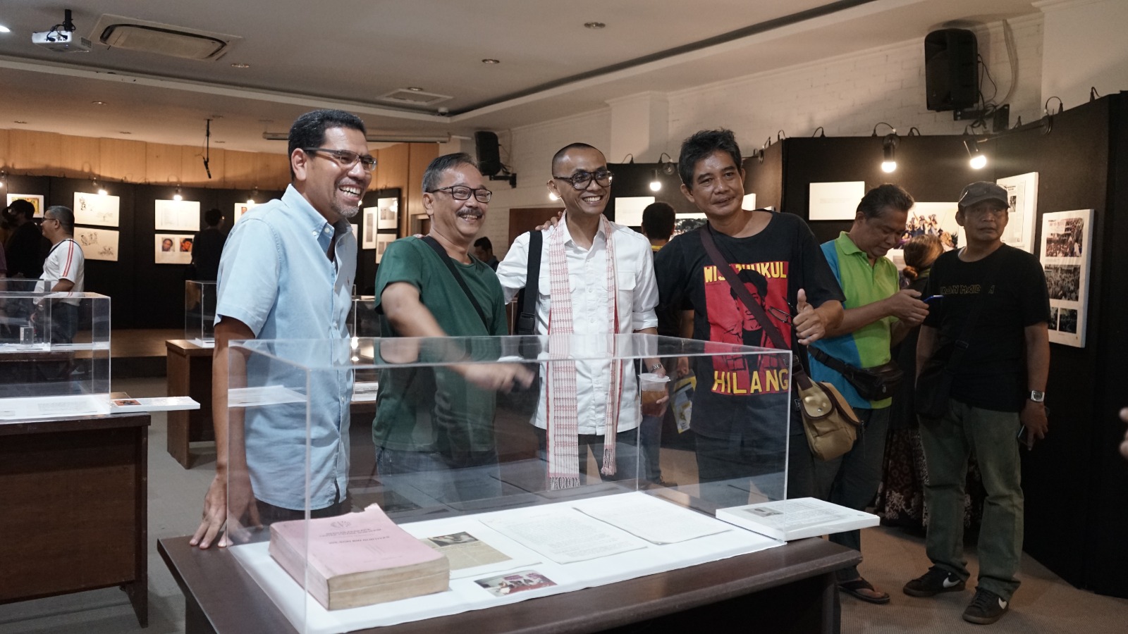 Ikatan Alumni Fakultas Ilmu Pengetahuan Budaya Universitas Indonesia (ILUNI FIB UI) menggelar Pameran 25 Tahun Reformasi Mei 1998 - Mei 2023: Suara dari Kampus Sastra! di Fakultas Ilmu Pengetahuan Budaya, Universitas Indonesia (FIB UI), Depok, Jawa Barat, pada 27 - 30 Mei 2023. dok. ILUNI UI. ILUNI FIB UI Menggelar Pameran Reformasi, Mengembangkan Generasi Gotong Royong