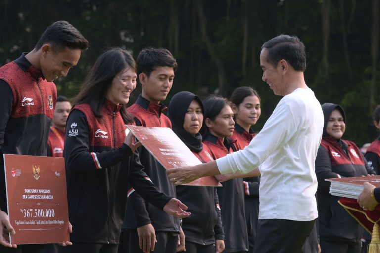 Gelontorkan Bonus Rp289 Miliar, Presiden Pesan Atlet SEA Games Untuk Investasi