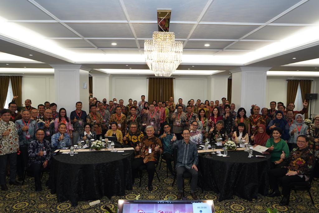 OJK Dorong Penguatan Governansi dan Integritas Industri Keuangan Non-Bank