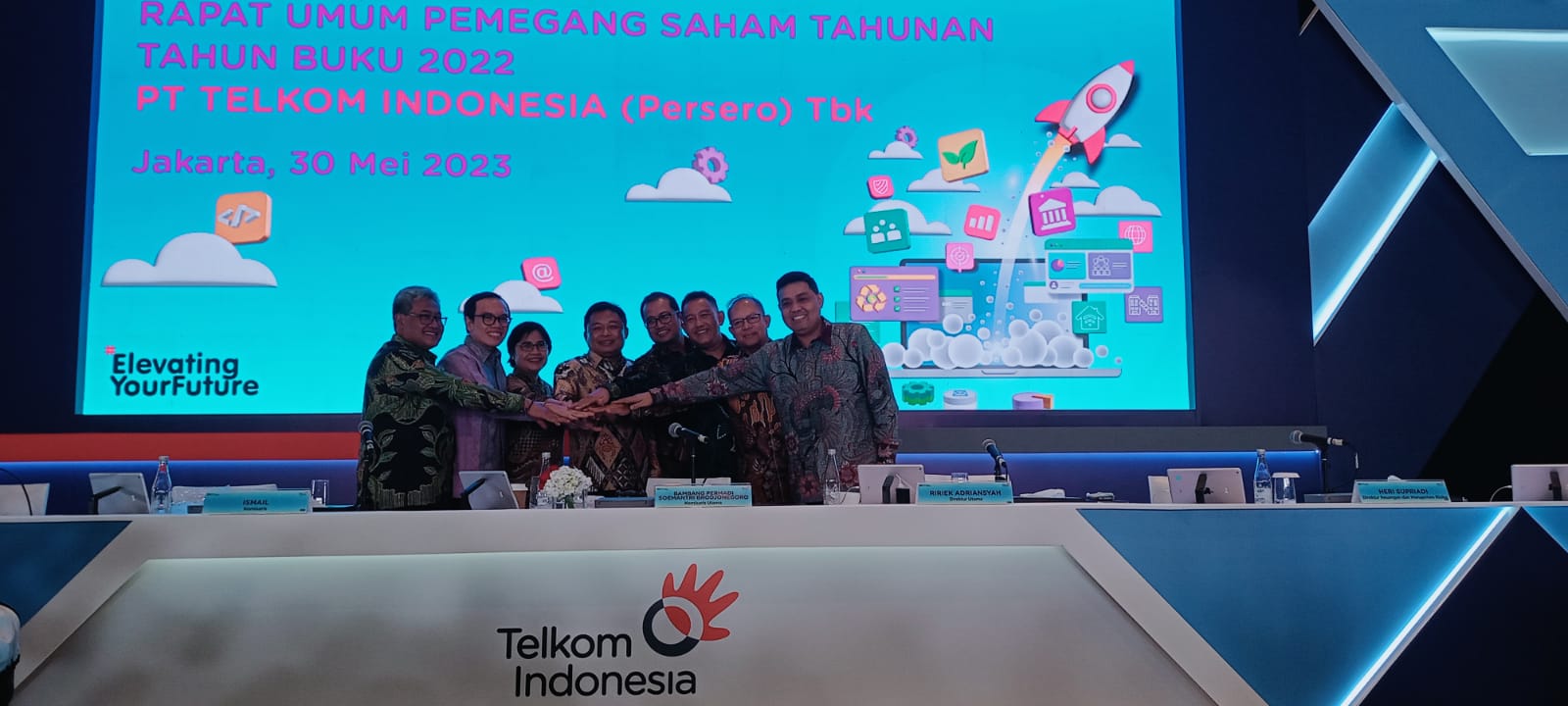 Reorganisasi Telkomsel-IndiHome Tak Mengancam Outlook Positif Telkom (TLKM)