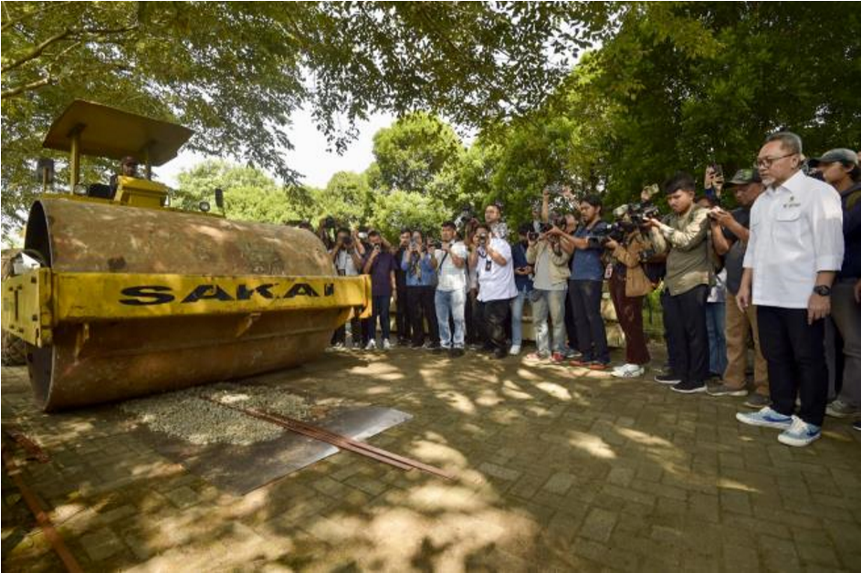 Berikan Efek Jera, Barang Impor Ilegal Senilai Rp13,31 Miliar Dimusnahkan