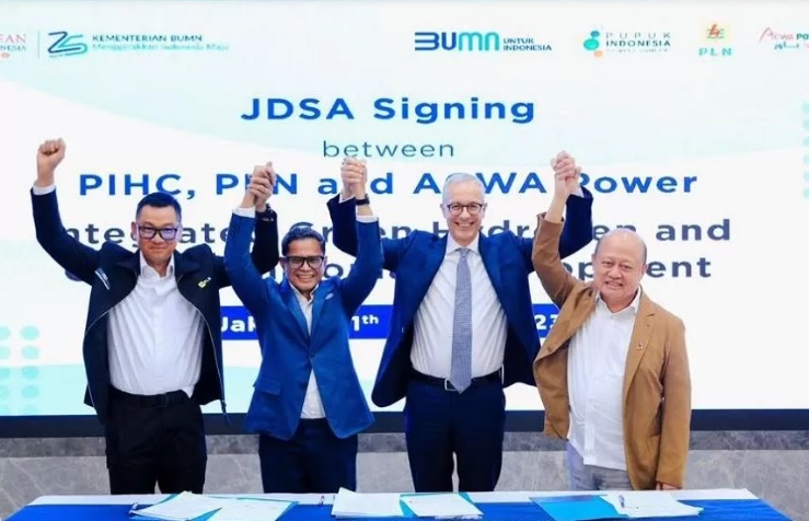 Pupuk Indonesia - PLN - ACWA Power Kolaborasi Kembangkan Green Hydrogen dan Green Ammonia