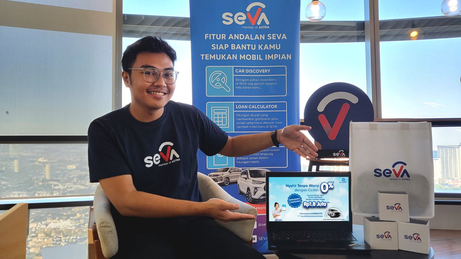 SEVA, platform pencarian mobil baru dari berbagai brand Astra, bersama Garda Oto dari Asuransi Astra mengajak konsumen memiliki perlindungan mobil sekaligus kesehatan diri untuk pengalaman berkendara yang aman. Setiap pembelian Asuransi Mobil Garda Oto Comprehensive tanpa minimal premi, konsumen akan mendapatkan hadiah langsung berupa Asuransi Rawat Jalan Garda Healthtech Lite dengan manfaat hingga Rp1,8 juta. dok. ist. SEVA Ajak Konsumen Beri Perlindungan Kendaraan Sekaligus Kesehatan dari Asuransi Astra