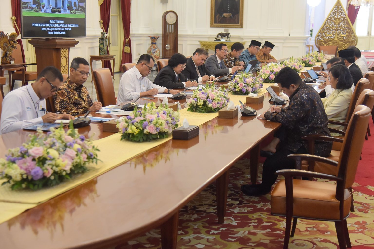 Kualitas Udara Buruk, Pemerintah Akan Perketat Uji Emisi dan Berlakukan Four in One di DKI