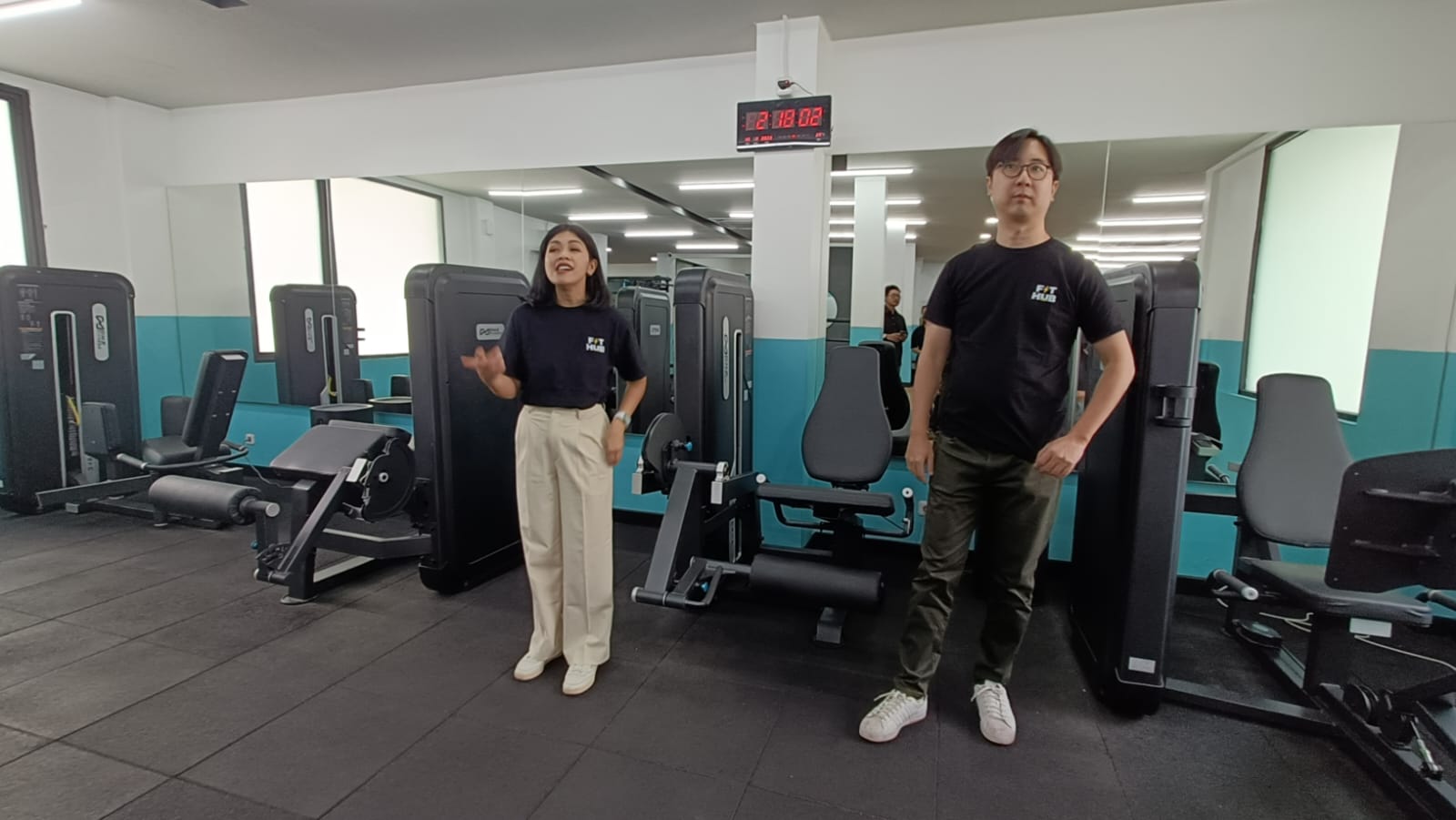 Diza Anindita - Head of Marketing FIT HUB (kiri), dan Yonatan Kristiono Gunadi - Head of Product FIT HUB. dok. ist. Anniversary ke-3 & HUT ke-78 RI, FIT HUB Wujudkan Indonesia Sehat Lewat Gym-nya Indonesia