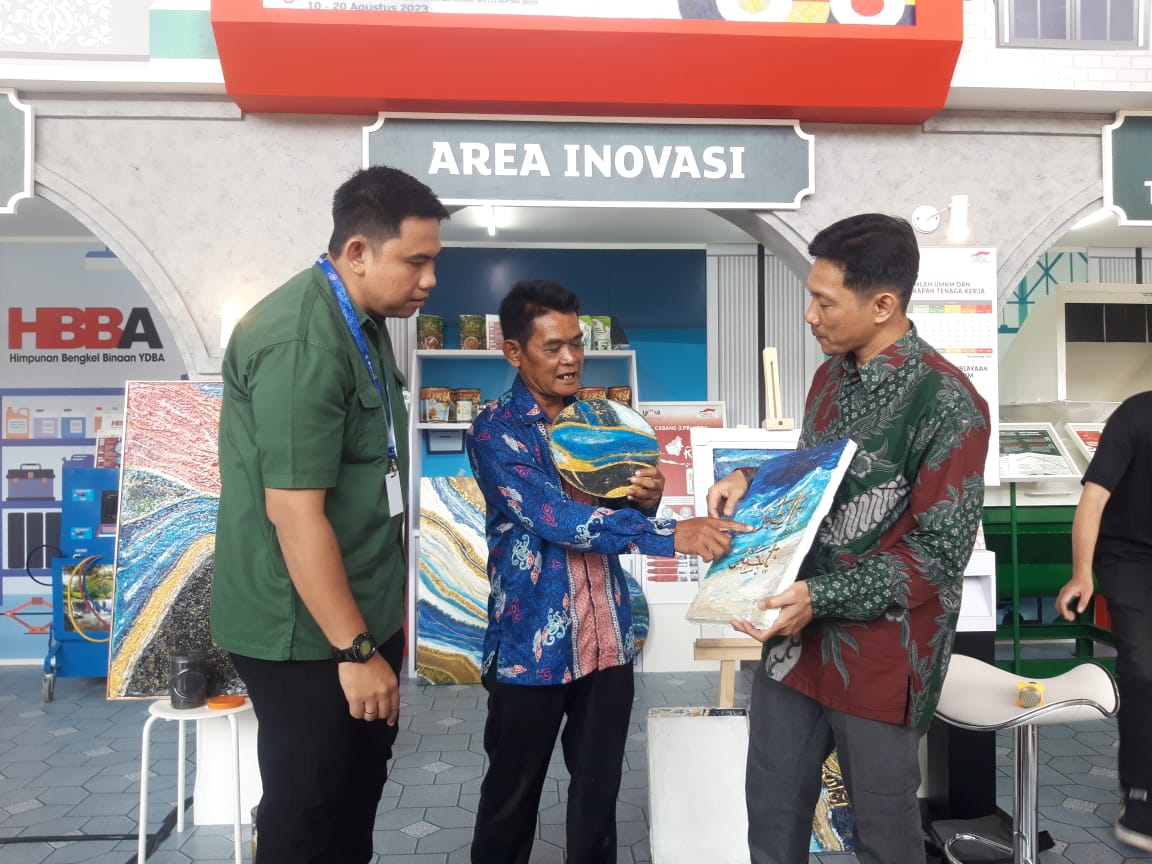 Astra Melalui YDBA Perkenalkan UMKM Binaan yang Ikut Meriahkan Gelaran GIIAS 2023