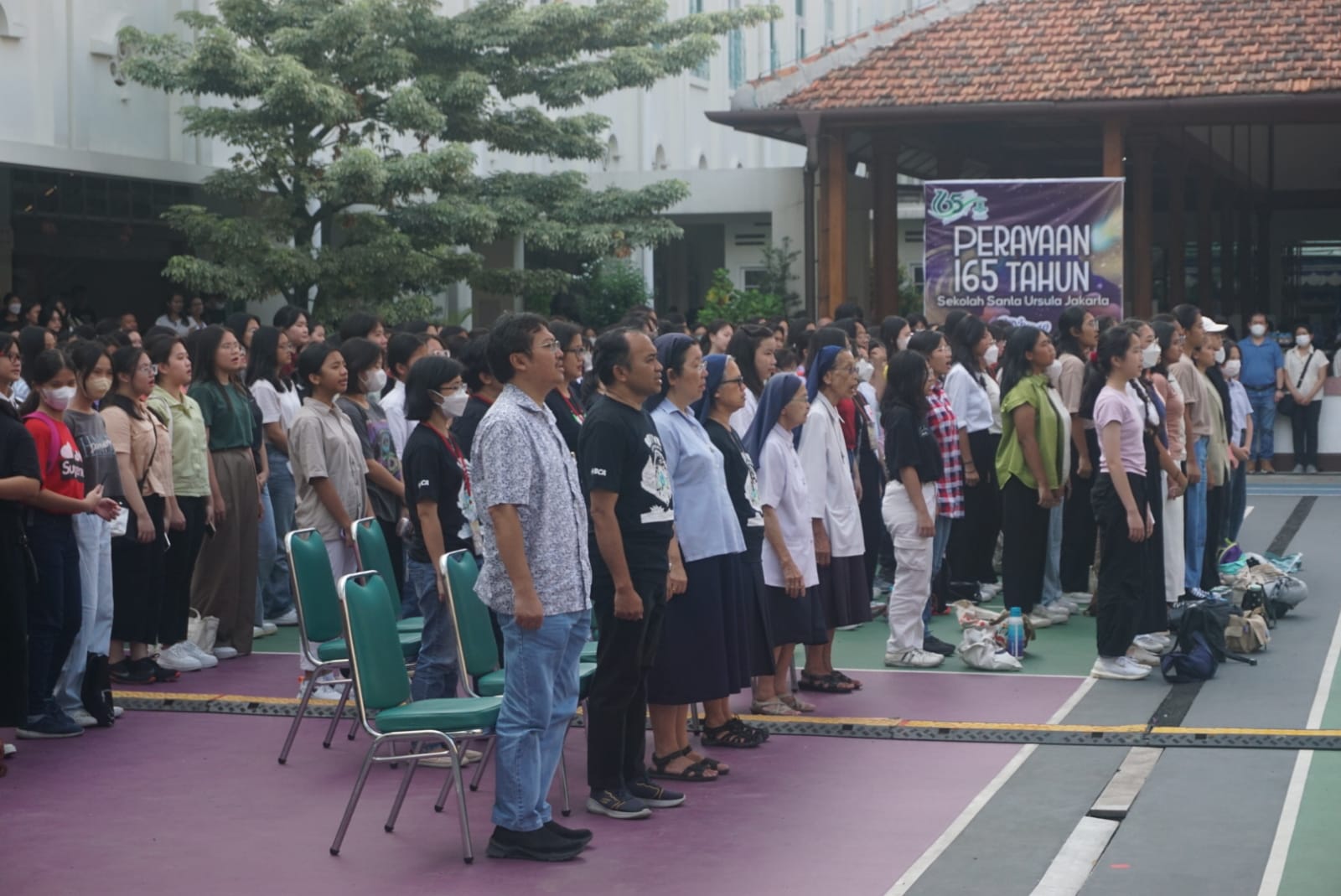 Sabtu, 9 September 2023, telah dimulai Sanur Open Campus, dan berlangsung selama 2 hari dan berakhir pada Minggu, 10 September 2023. Open Campus 165 Tahun Sekolah Santa Ursula Jakarta akan mengangkat judul KINARSA 2023. , akronim dari frasa bahasa Inggris, yakni “Keen Exploration on Indonesia’s Rising Potential” atau dalam bahasa Indonesia berarti Mendalami Eksplorasi Potensi Baru Indonesia. dok. ist. KINARSA 2023, Mark Our Legacy in Our Golden Journey