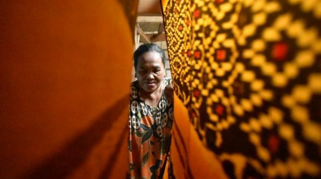Transformasi Desa Wedani, Emak-Emak Ciptakan Tenun Pengepul Devisa 