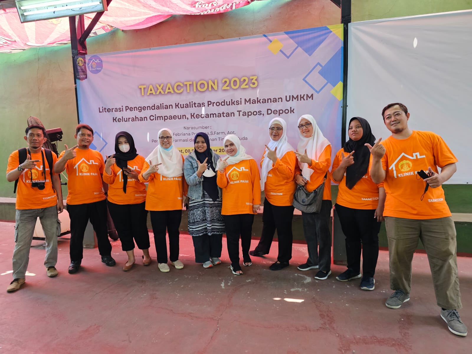 Taxaction 2023 Literasi Pengendalian Kualitas Produksi Makanan UMKM, pengabdian pada masyarakat Program Pendidikan Vokasi Universitas Indonesia Program Studi Administrasi Perpajakan. dok. ist. Pendidikan Vokasi UI, Taxaction 2023 Kontribusi Positif Kepada Masyarakat Tapos Depok