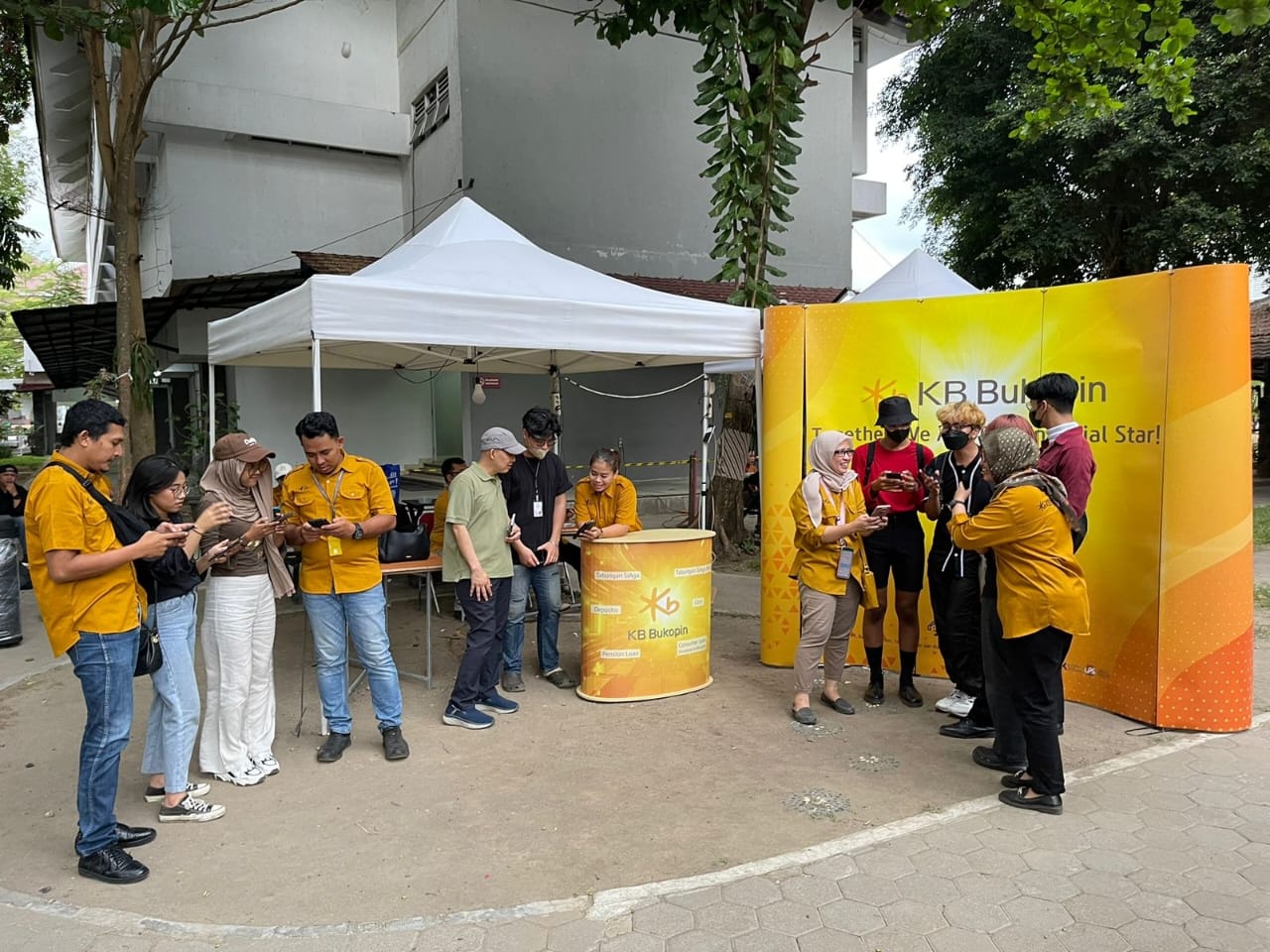 Sponsori Beat The Quest: 18th Korean Day di UGM, Bank KB Bukopin Kenalkan Budaya Korea