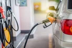 Kementerian Energi dan Sumber Daya Mineral (ESDM) telah menerbitkan Keputusan Menteri ESDM Nomor 439 K/MG.01/MEM.M/2023 tentang Formula Harga Dasar Jenis Bahan Bakar Minyak Tertentu. dok. Okezone. Menteri ESDM Tetapkan Formula Harga Dasar Terbaru Jenis BBM Tertentu