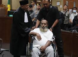 eks Gubernur Papua Lukas Enembe. dok. Jawa Pos. Eks Gubernur Papua Lukas Enembe, Meninggal Dunia dalam Perawatan di RSPAD