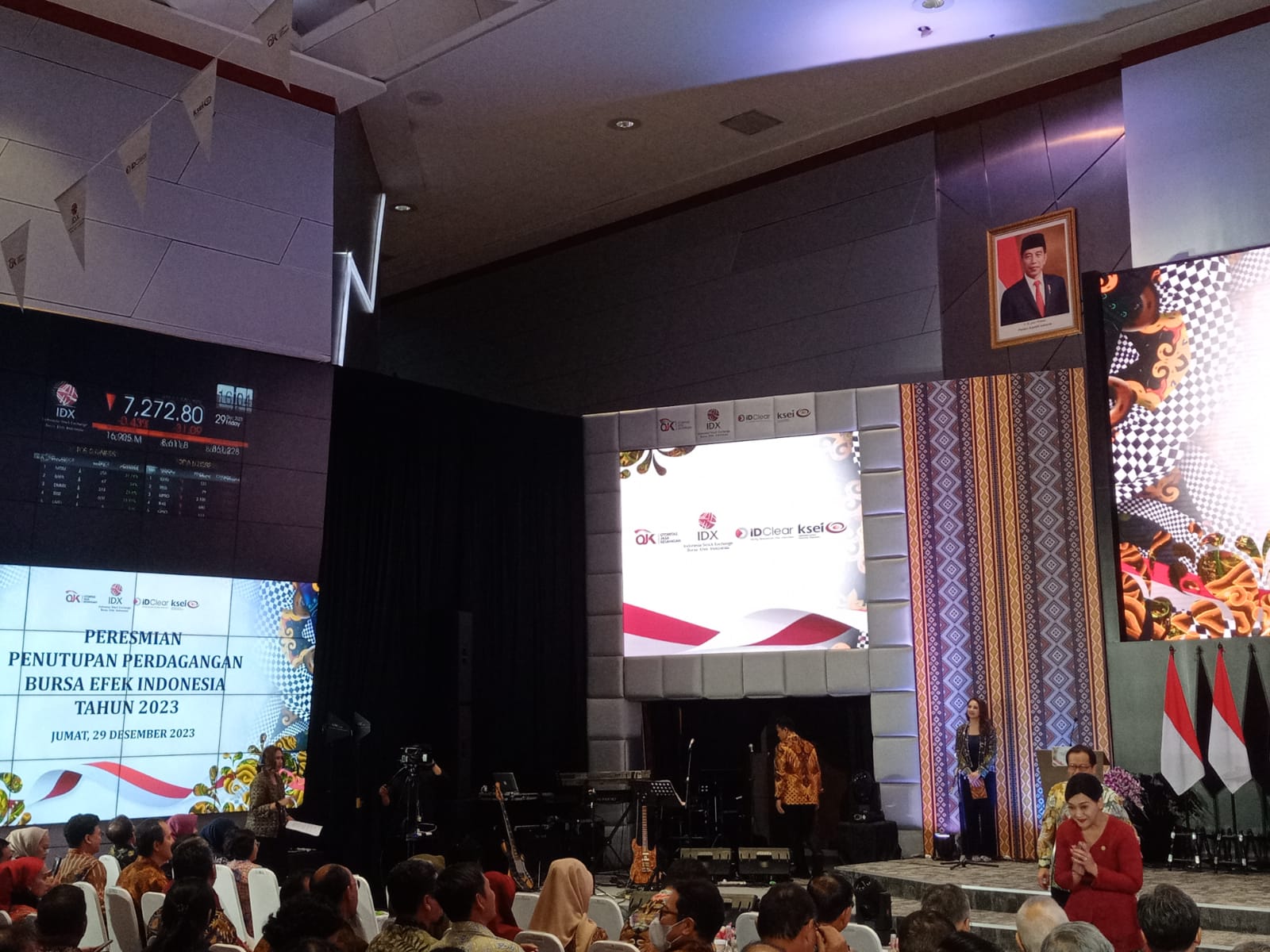 Pertama Kali Jelang Pilpres, Asing Catatkan Net Sell di Pasar Modal RI