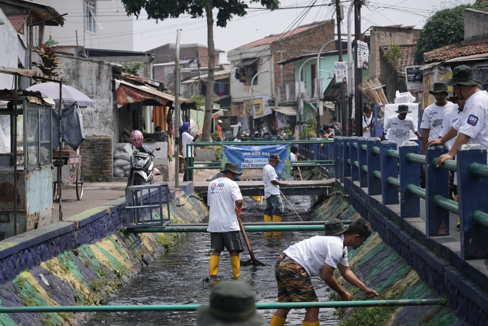 Tingkatkan Kualitas Hidup, BRI Peduli Ajak Masyarakat Jaga Ekosistem Sungai dan Lingkungan