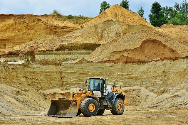 Maksimalkan Dana Right Issue, Perdana Karya (PKPK) Caplok 99,94 Persen Saham BHS Rp165 M