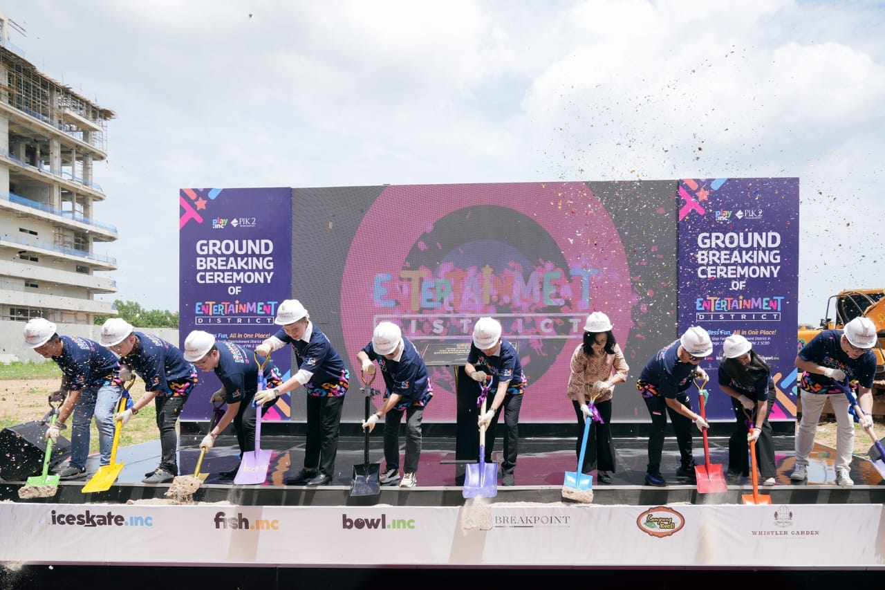 PT Distrik Sinergi Artha melaksanakan groundbreaking Entertainment District di Pantai Indah Kapuk (PIK) 2. dok. ist. Entertainment District: Kawasan Hiburan Urban Keluarga Pertama di RI Segera Hadir di PIK 2