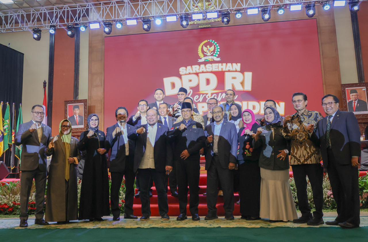 Capres 01 Anies Baswedan hadir dalam Sarasehan DPD RI Bersama Calon Presiden 2024 bertema 'Menatap Kemajuan Daerah dan Sistem Ketatanegaraan', Jumat (2/2/2024). dok. DPD RI. Diuji 8 Isu Penting oleh DPD RI, Anies Jabarkan Konsep Indonesia Adil Makmur untuk Semua