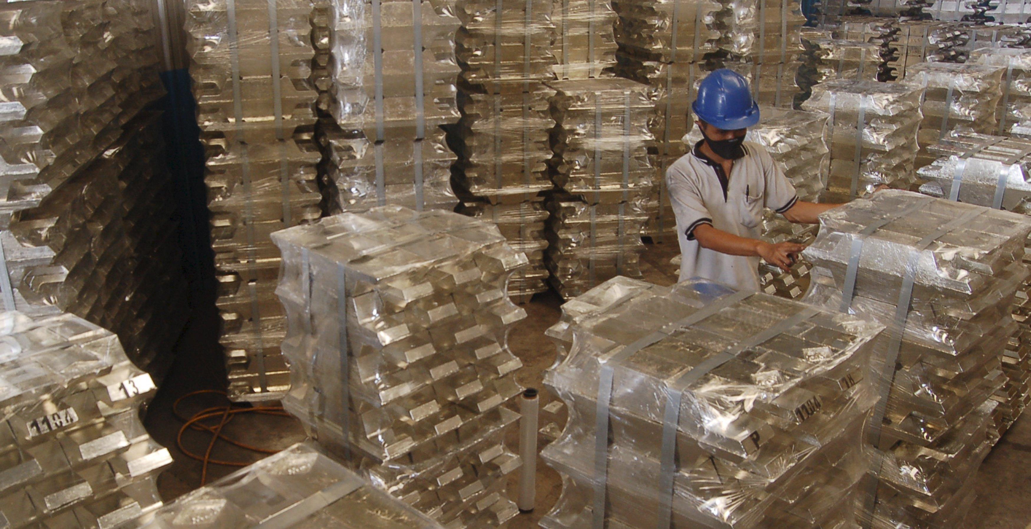 Abaikan Prahara, Investor Koleksi Saham Timah (TINS)