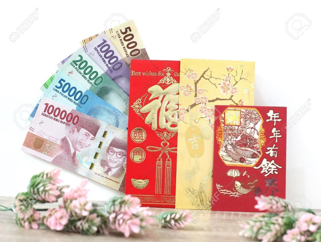 Tahun Naga Kayu, Duit Angpao Saat Imlek Cocoknya Dikemanain Ya?