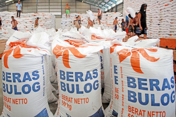 Pemilu Lancar, Bulog Kembali Salurkan Bantuan Pangan Beras