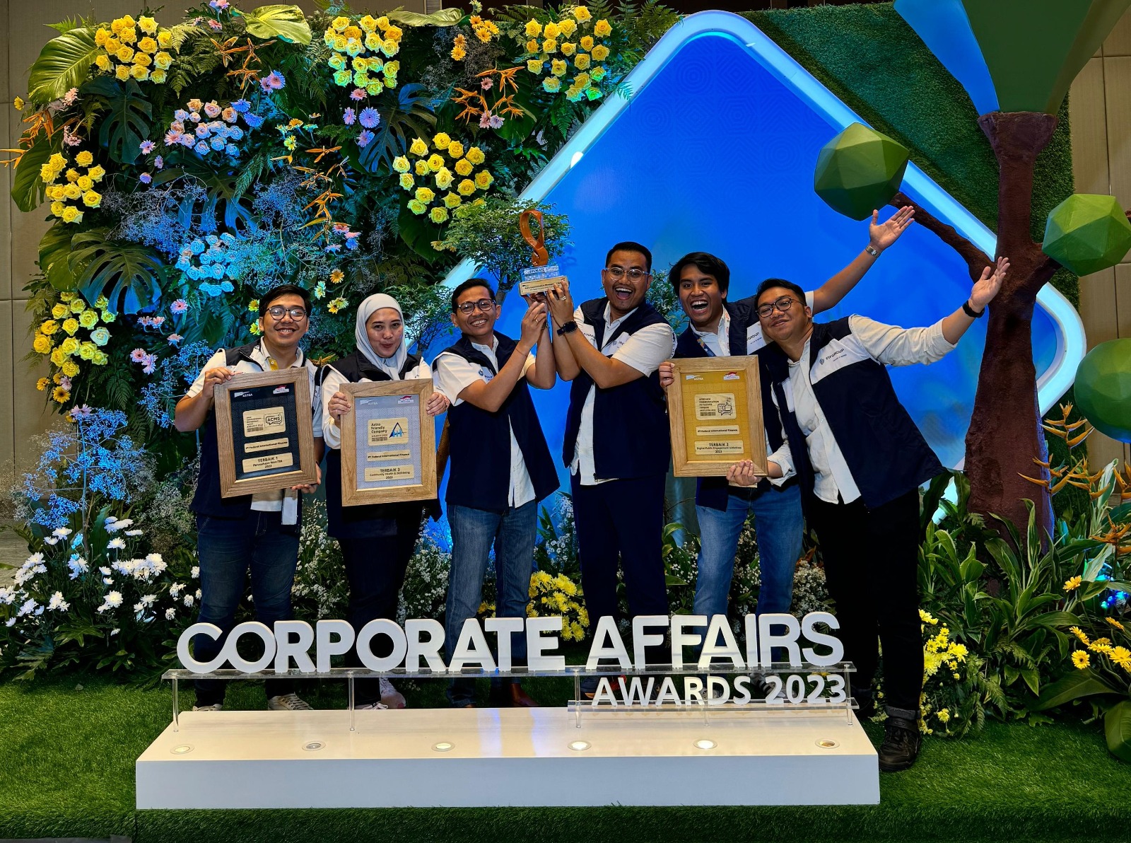 PT Federal International Finance (FIFGROUP) berhasil meraih empat penghargaan sekaligus dalam gelaran Astra Corporate Affairs Awards 2023, di Menara Astra pada Jumat, 16 Februari 2024. dok. ist. Astra Corporate Affairs Awards 2023, FIFGROUP Raih Juara Umum!