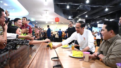 Presiden Minta Nasabah PNM Mekaar Hati-hati