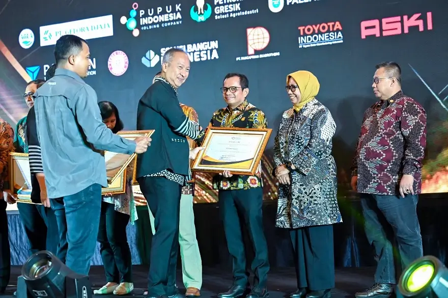 Dua Anak Usaha SIG Dinobatkan Lighthouse Industri 4.0