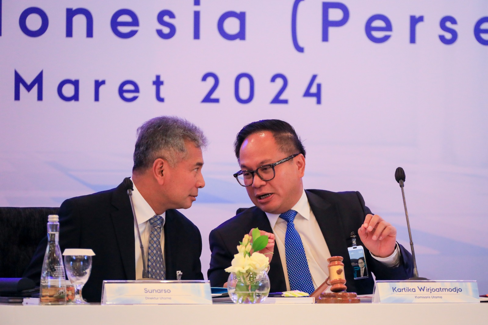 Direktur Utama Bank Rakyat Indonesia (Persero) Tbk. (BBRI), Sunarso (kiri), dan Komisaris Utama Kartika Wirjoatmodjo. dok. BRI. RUPST 2024: BRI (BBRI) Bagikan Dividen Rp48,10 Triliun