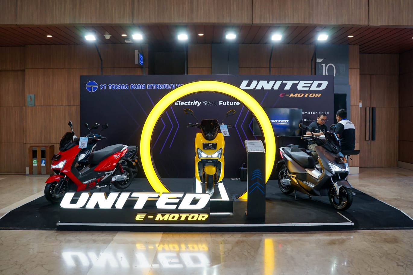 PT Terang Dunia Internusa Tbk, produsen United E-Motor turut berpartisipasi di ajang tahunan BCA Expoversary 2024. dok. ist. BCA Expoversary 2024, United E-Motor Tawarkan Promo Menarik