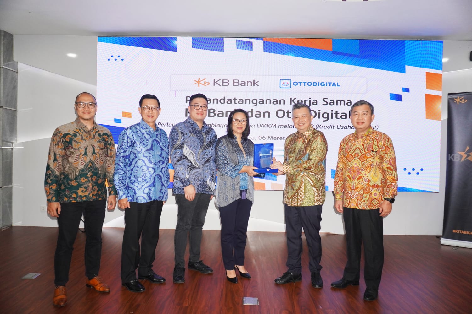 Kolaborasi KB Bank-OttoDigital Melalui KUR Dukung UMKM