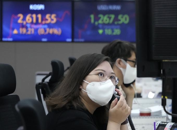 Harga Naik Tak Wajar, BEI Pelototin Saham TINS dan SSIA