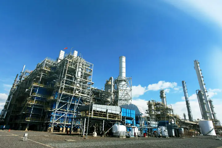 Pabrik milik PT Barito Pacific Tbk (BRPT). Prajogo Pangestu Bantah Lepas 2 Miliar Saham Barito Pacific (BRPT)